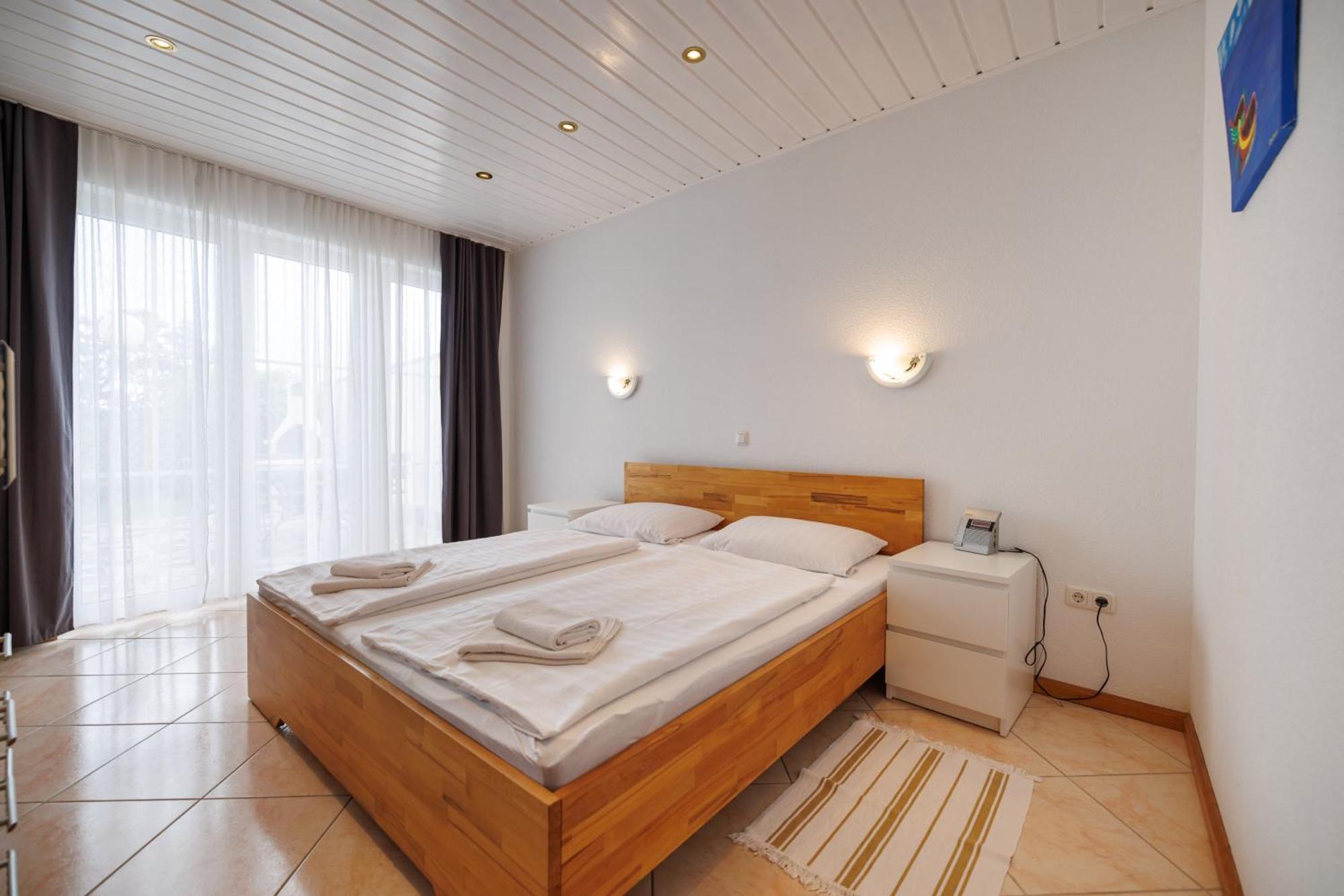 Guesthouse Halilagic Krk Town Exterior foto
